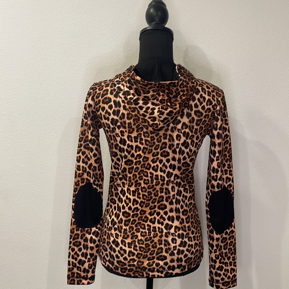 VIE ACTIVE NWOT LEOPARD 🐆 PRINT ZIP UP HOODIE XS - Picture 6 of 10